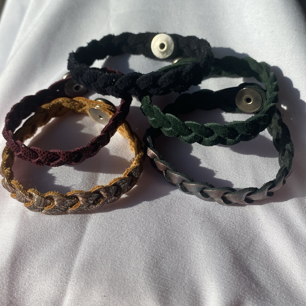 Suede Braided Bracelet Set in Multicolor
